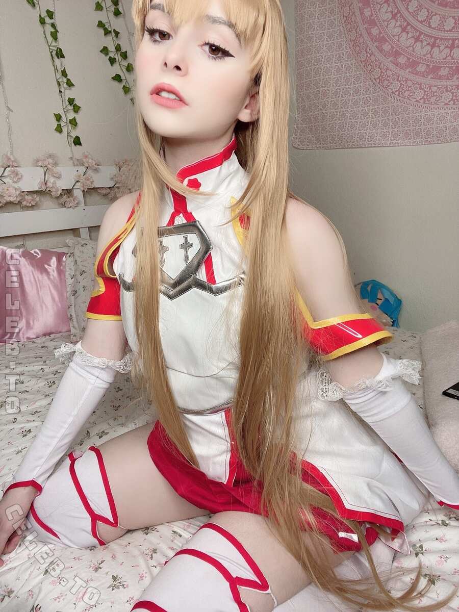 Itscandycloud nude photo 3