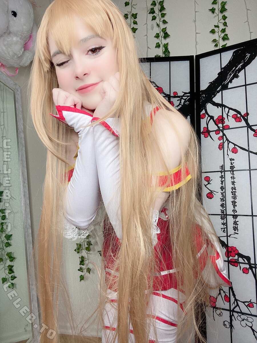 Itscandycloud nude photo 17
