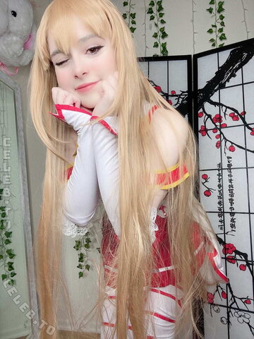 Itscandycloud nude photo 262