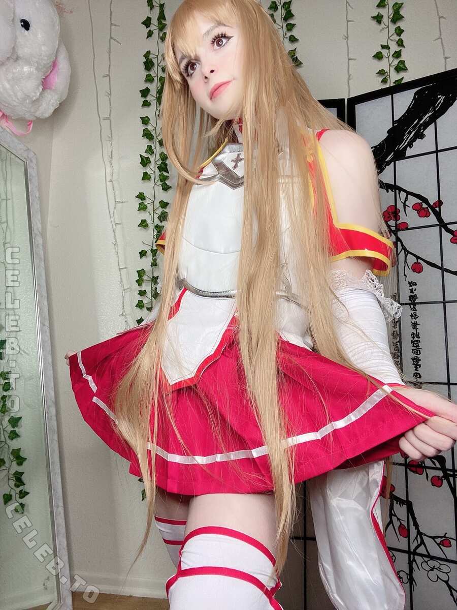 Itscandycloud nude photo 18