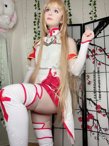 Itscandycloud nude photo 260