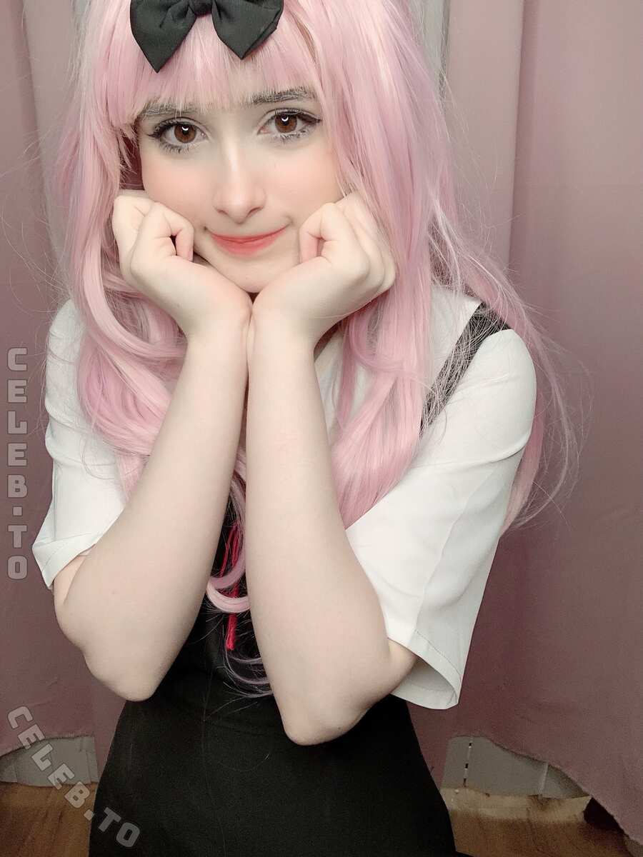 Itscandycloud nude photo 7