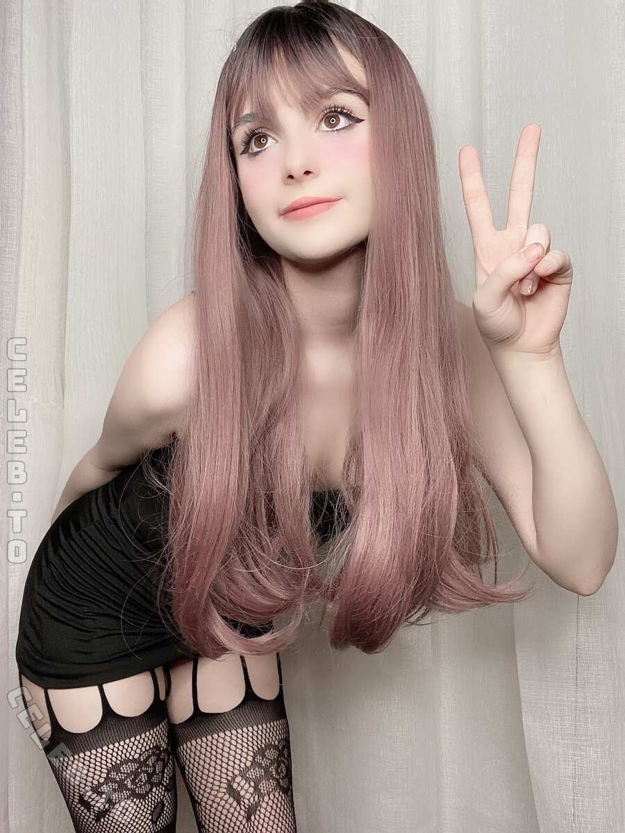 Itscandycloud nude photo 9