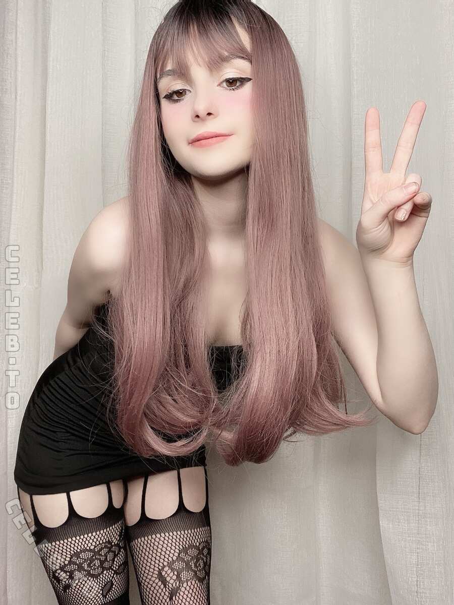 Itscandycloud nude photo 10