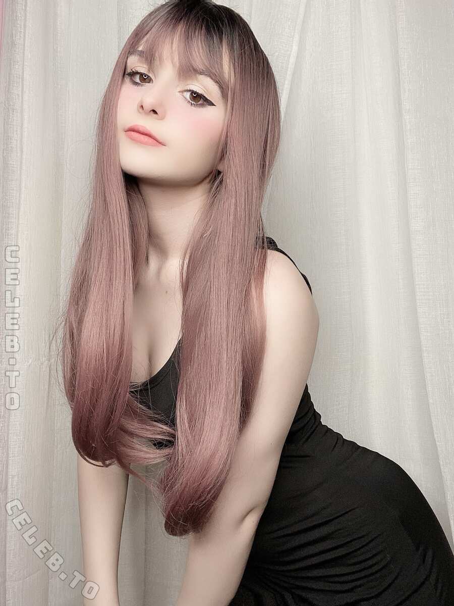 Itscandycloud nude photo 12