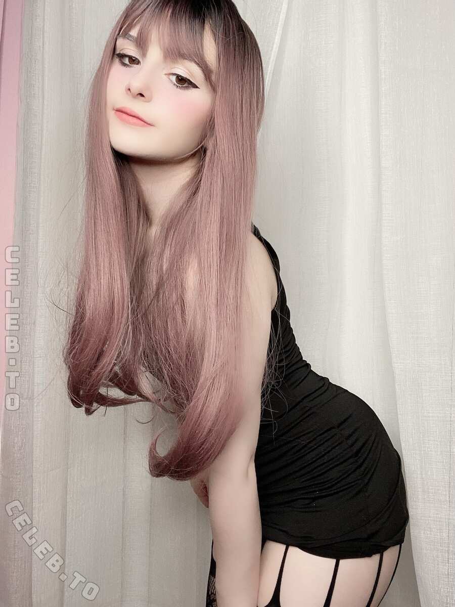 Itscandycloud nude photo 14