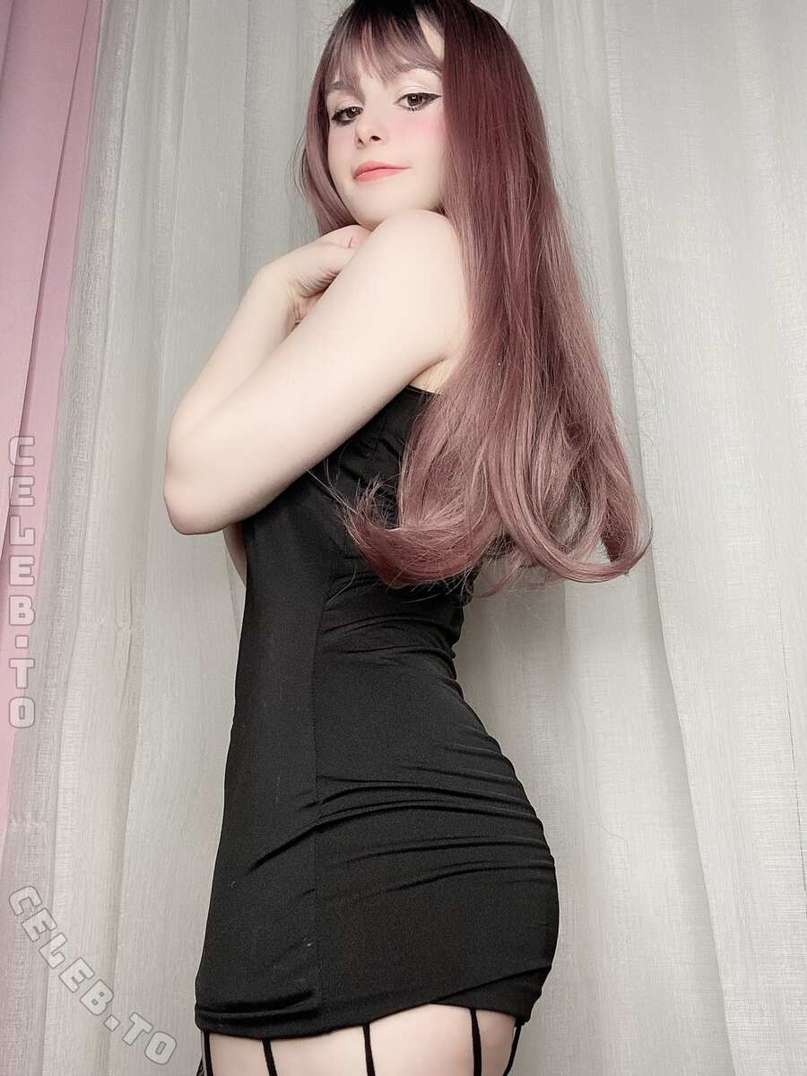 Itscandycloud nude photo 20