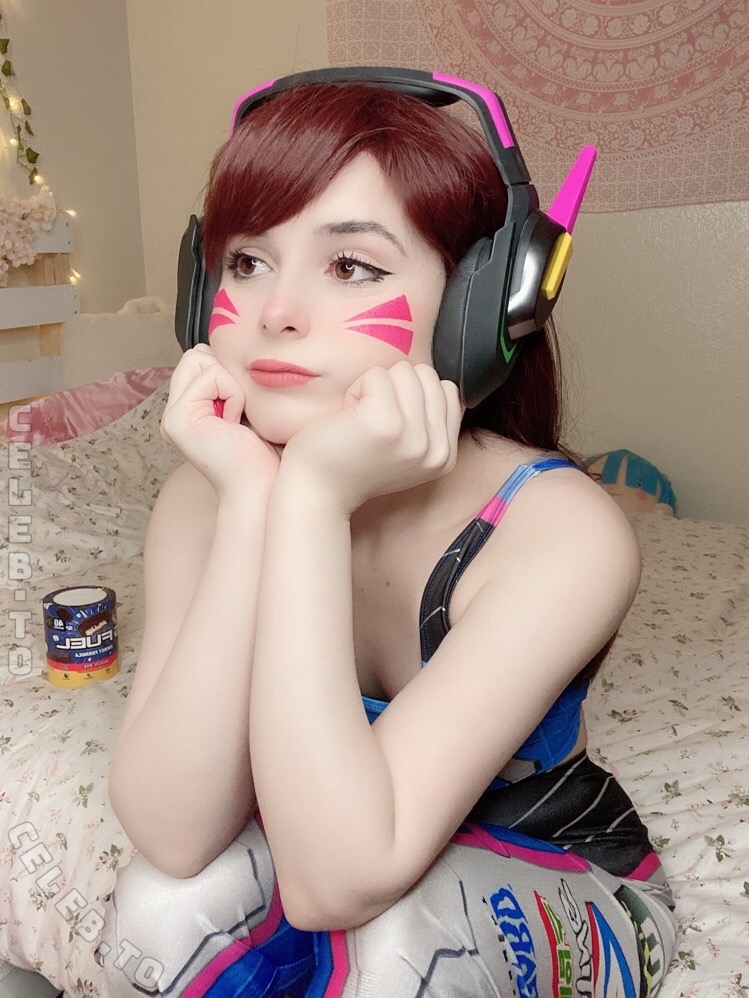 Itscandycloud nude photo 8