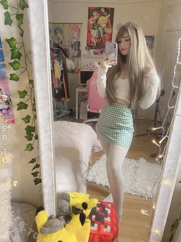 Itscandycloud nude photo 13