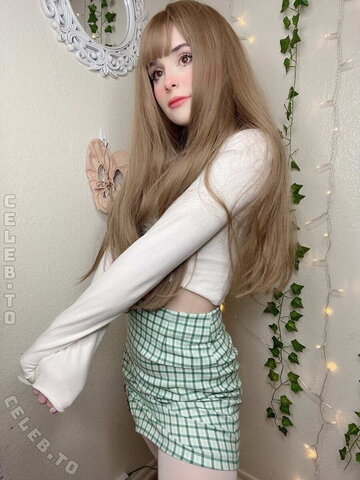 Itscandycloud nude photo 7