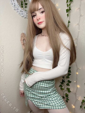 Itscandycloud nude photo 2