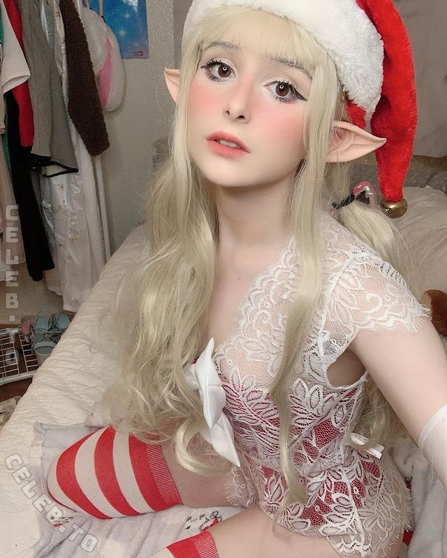 Itscandycloud nude photo 3
