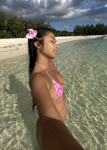 itscococeline nude photo 4