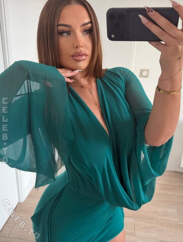 itselenaa__ – Queen of France