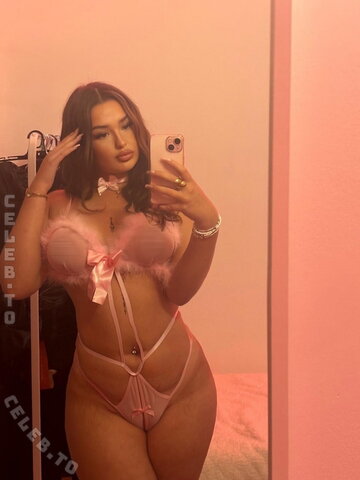 itselenaa__ nude photo 74