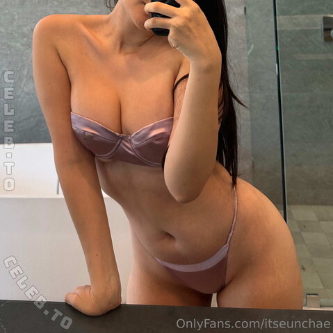 Itseunchae nude photo 25