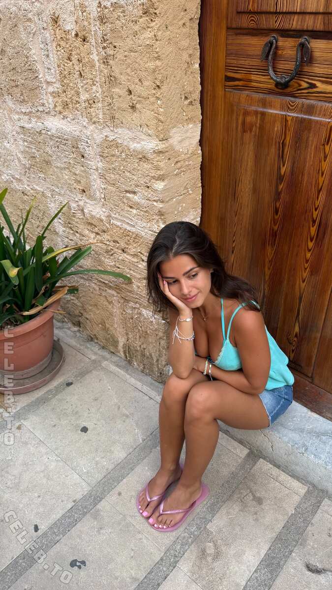 itsevel nude photo 2