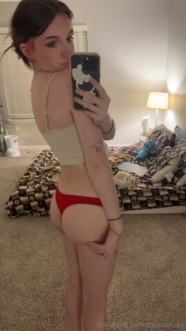 itsjadeluxx nude photo 9