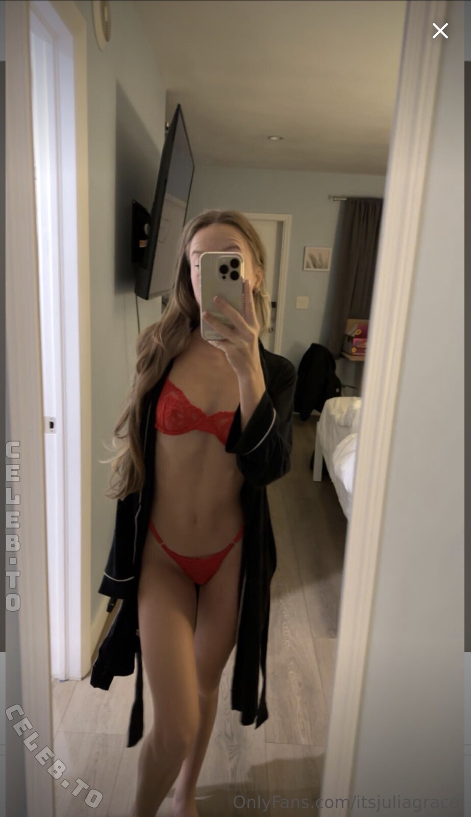 itsjuliagracex nude photo 1