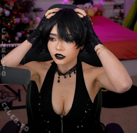 itsKatchii nude photo 20