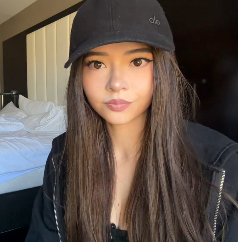 itsKatchii nude photo 3