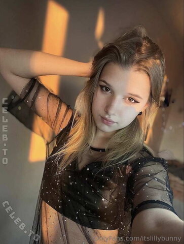 itslillybunny – very hot young girl This person has only one social connection