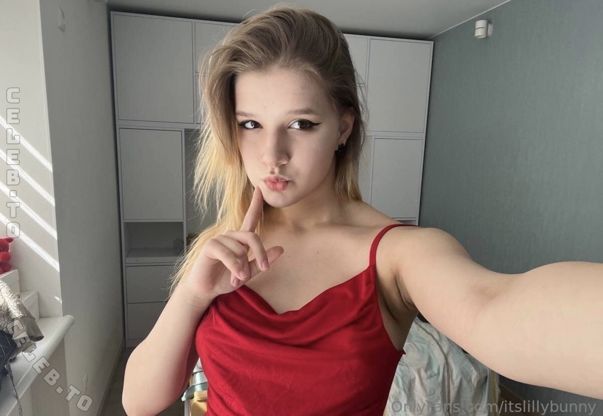 itslillybunny nude photo 3