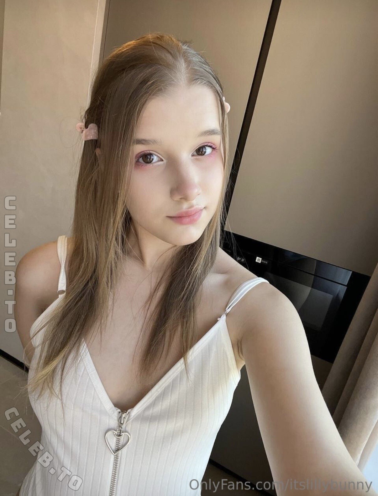 itslillybunny nude photo 6