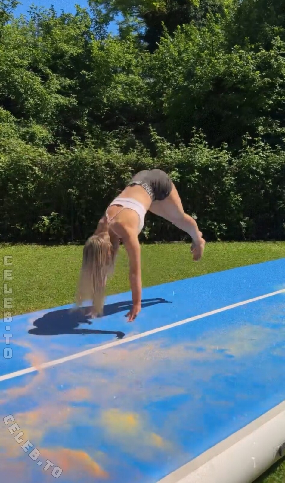 Itsmisabell nude photo 1