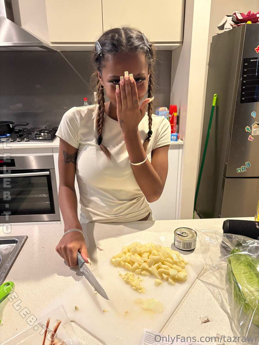 Itsmistaz nude photo 10