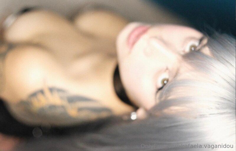 itsrafaelaa.vg nude photo 4