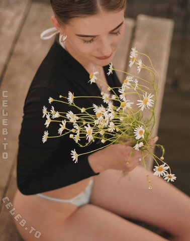 Its.tinx.vrq nude photo 12
