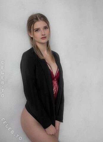 Its.tinx.vrq nude photo 10