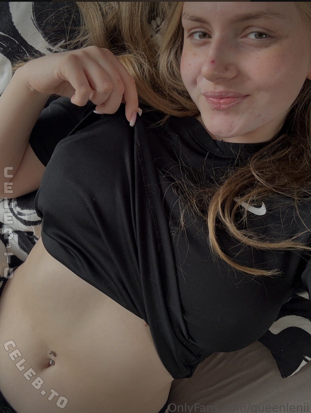 itz.leni nude photo 7