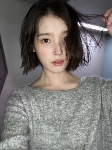 IU Fresh (3 photos)