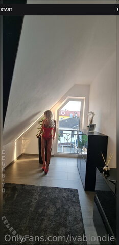 Iva Blondie nude photo 13