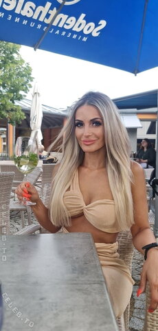 Iva Blondie photo 6