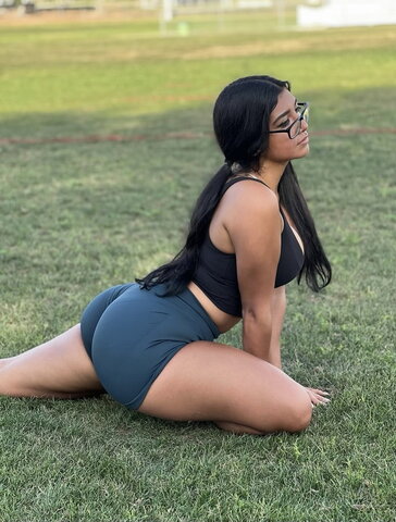 Ivana Khalifa nude photo 31