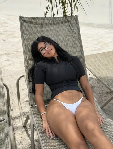 Ivana Khalifa nude photo 9