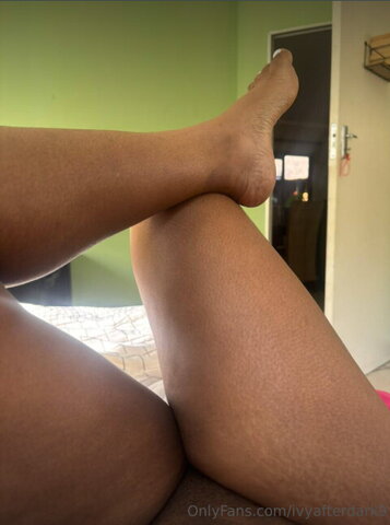 Ivyafterdark nude photo 10