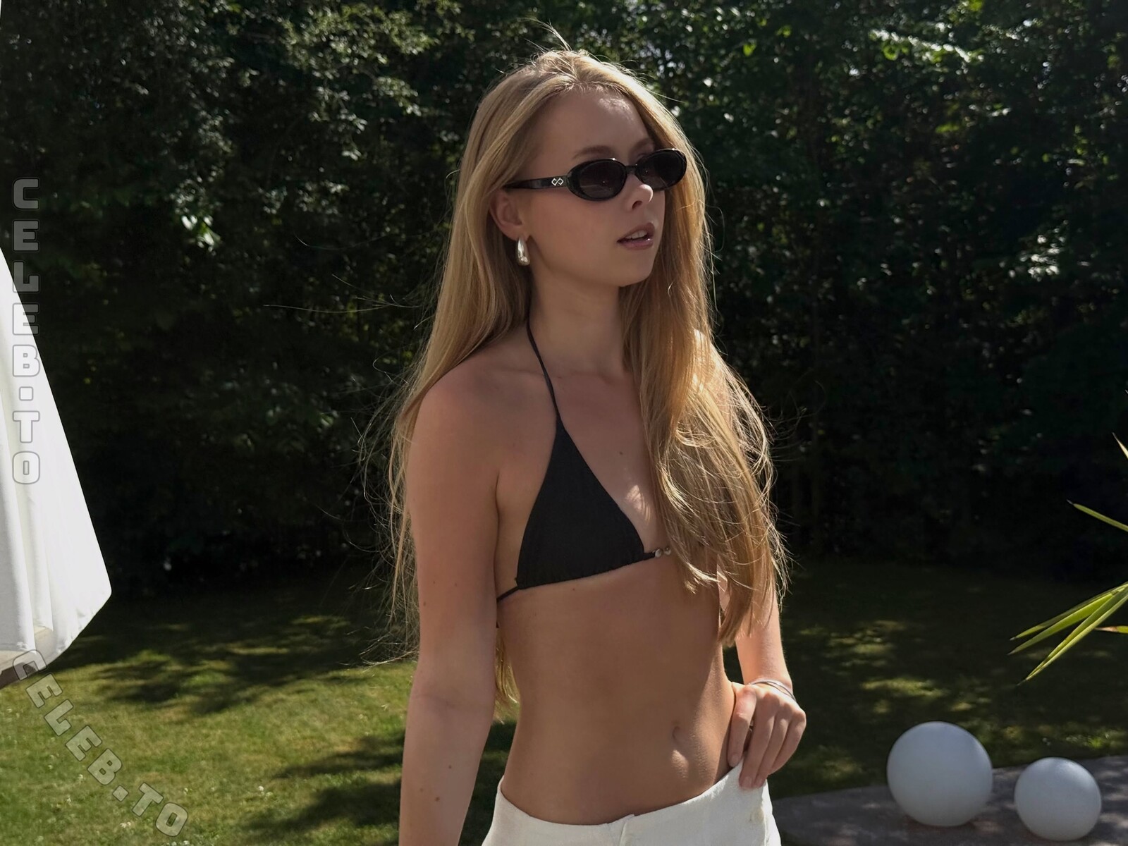 Izaandelle nude photo 4