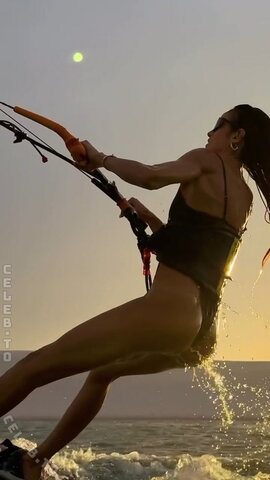 Izabel Goulart nude photo 76