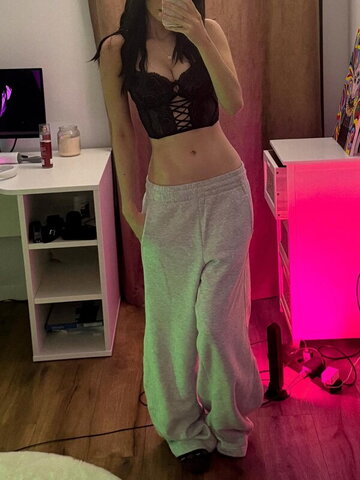Izabell.tv nude photo 44