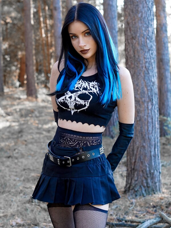 Izabell.tv nude photo 11