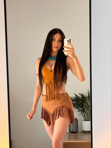 Izabell.tv nude photo 15