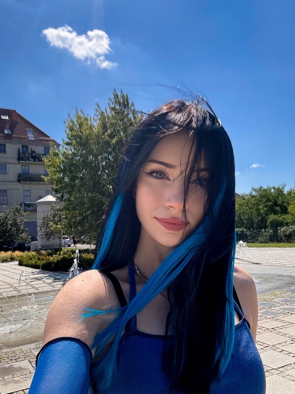 Izabell.tv nude photo 7