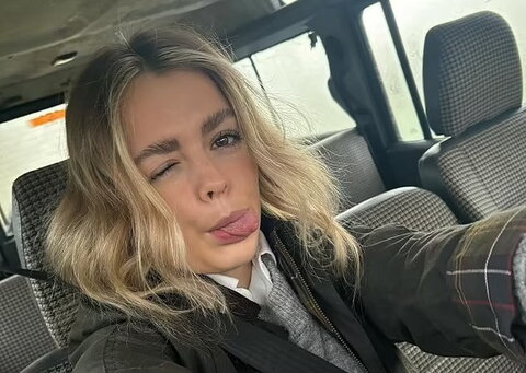 Izzy Hammond Fresh (7 photos)
