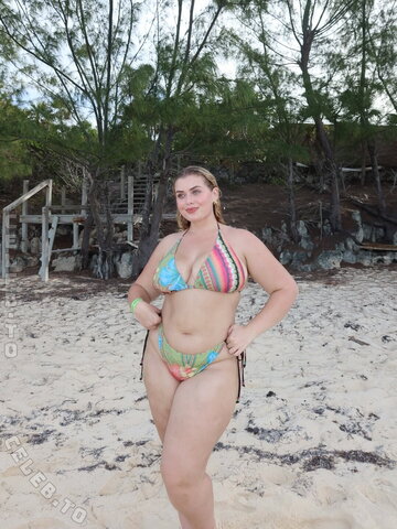 Izzy Nicholls nude photo 23