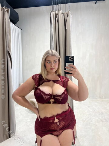 Izzy Nicholls nude photo 17