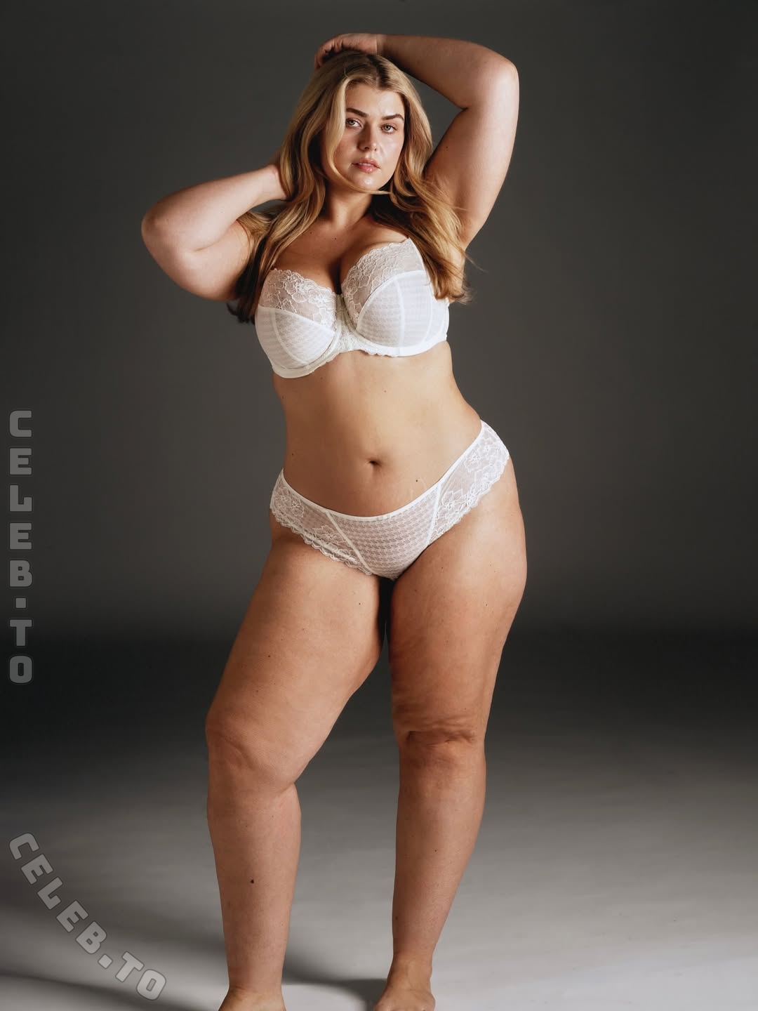 Izzy Nicholls nude photo 18